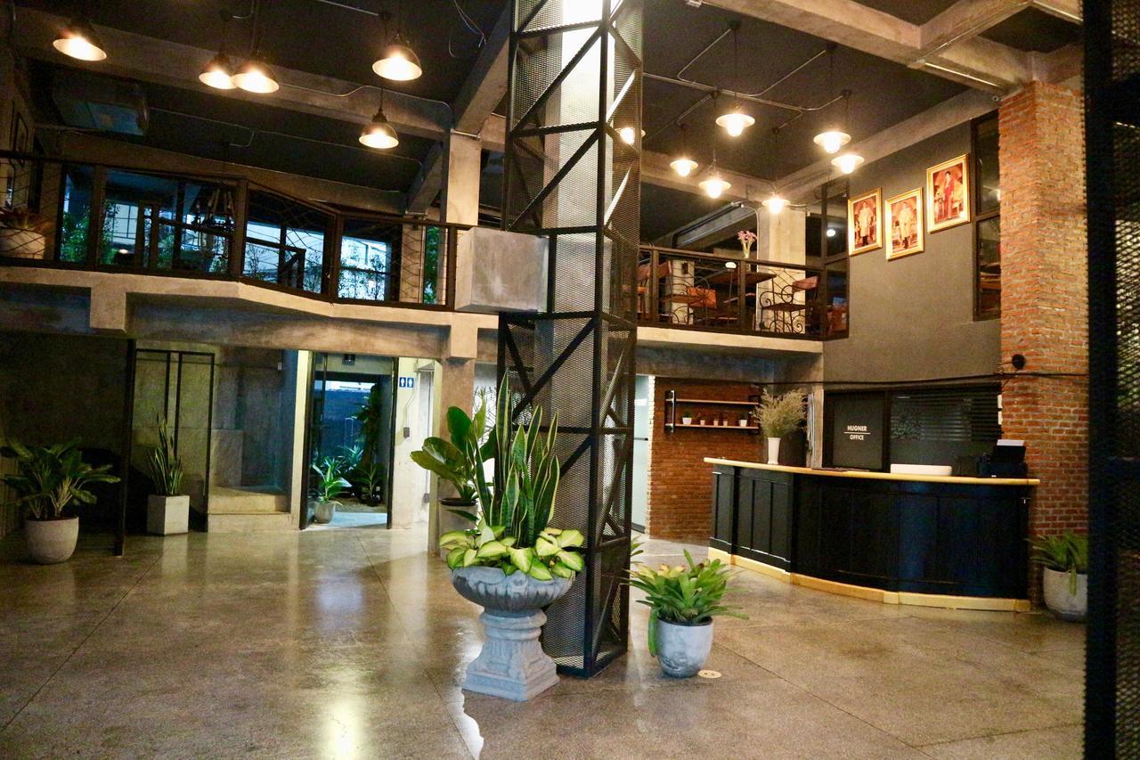 Hugnur Hostel And Coffee Chiang Mai Eksteriør billede